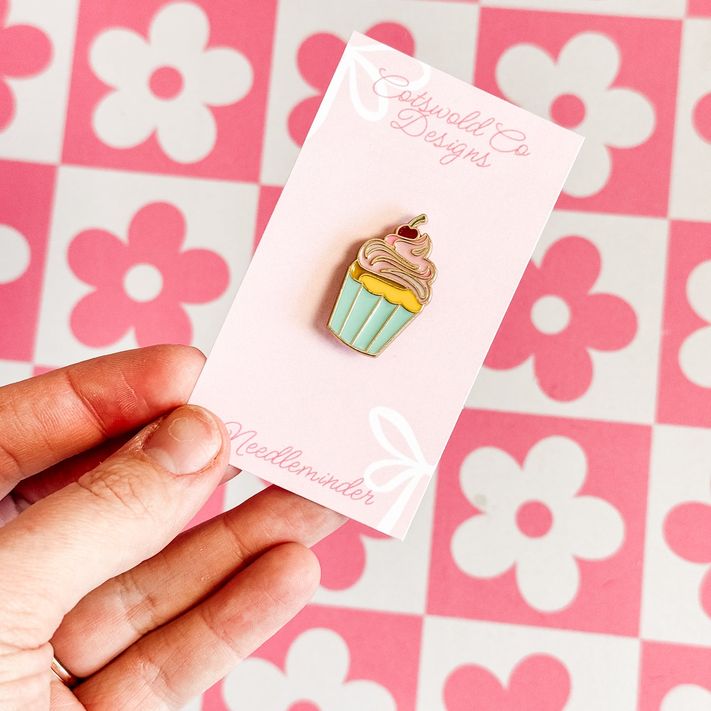 Cupcake Aesthetic Needle Minder, Trendy Needle Minder for Needlepoint Canvas