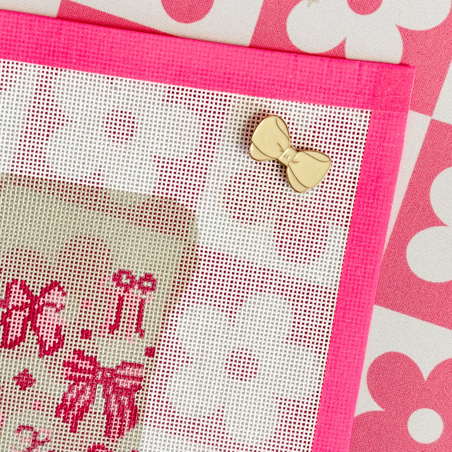 Aesthetic Bow Coquette Needle Minder, Needlepoint Needle Minder, Neutral Bow Cute Needle minder Magnetic
