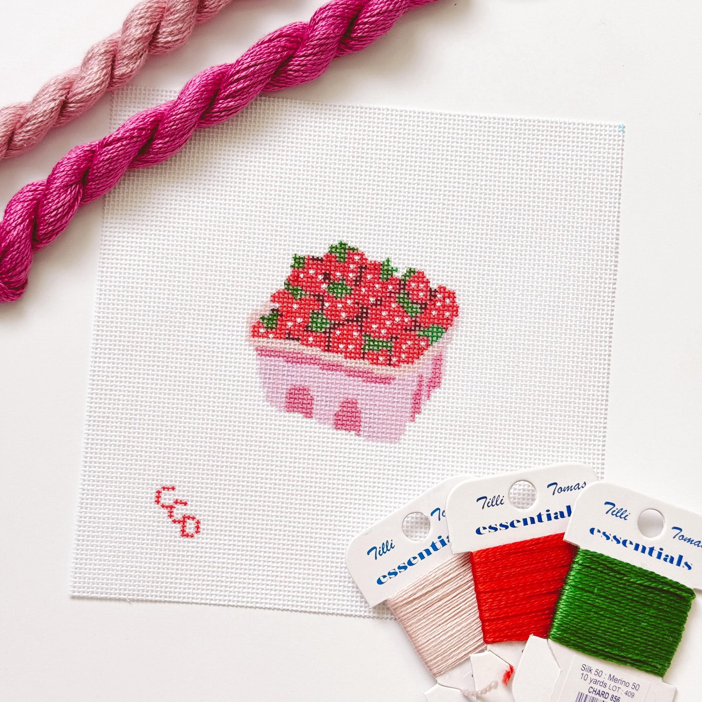 Strawberry Basket Needlepoint Canvas 18 Mesh 3” Design, Summer Strawberries Needlepoint Canvas modern Hand Painted
