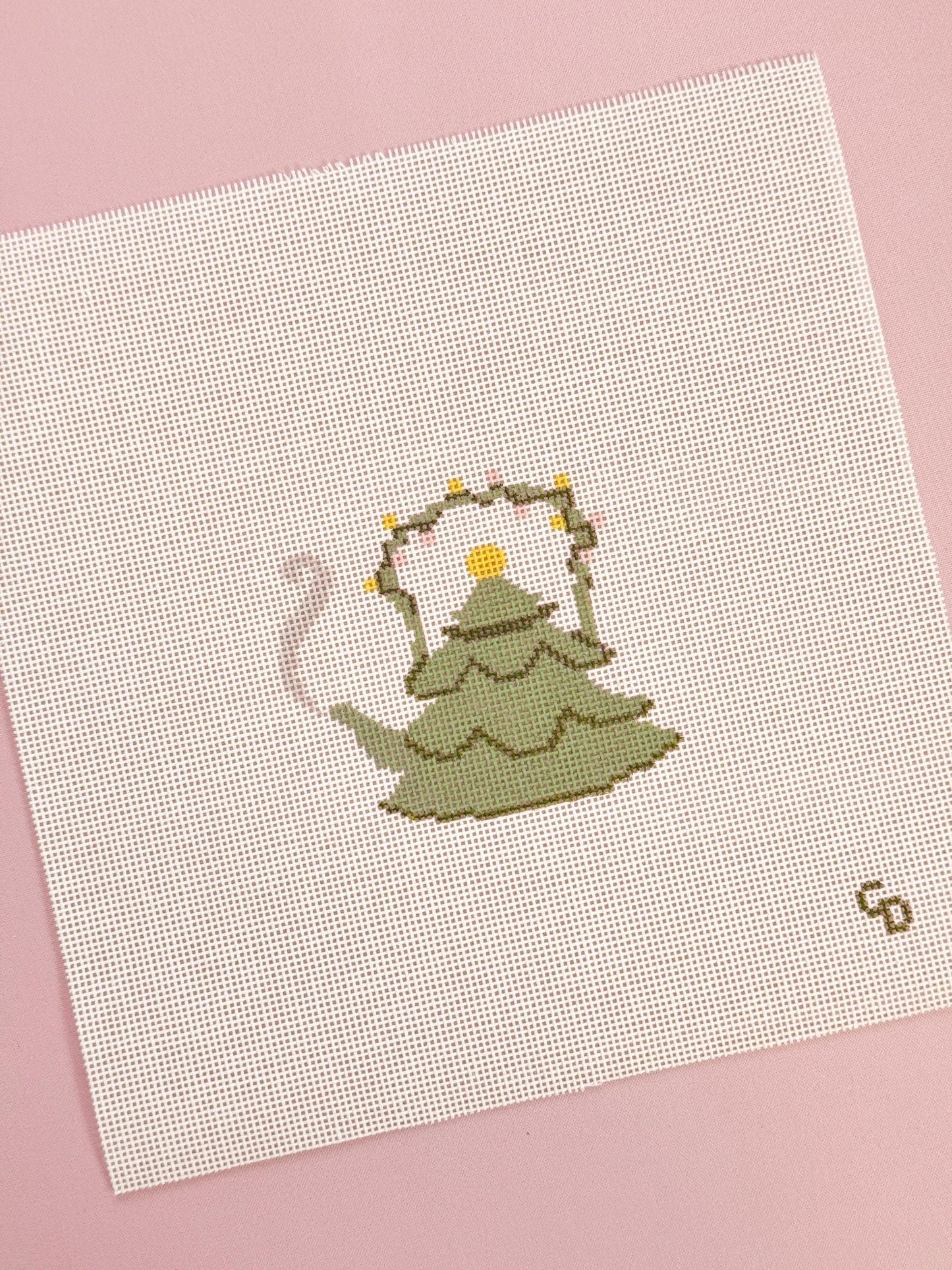 Christmas Tree Tea Kettle 18 Mesh Needlepoint Canvas – 2.5&quot; x 3&quot; Design